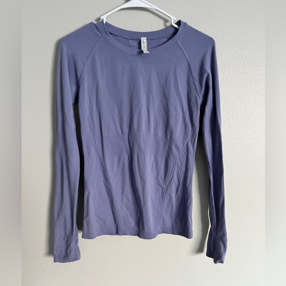 Athleta Long Sleeve Seamless Purple Top S - Picture 1 of 4